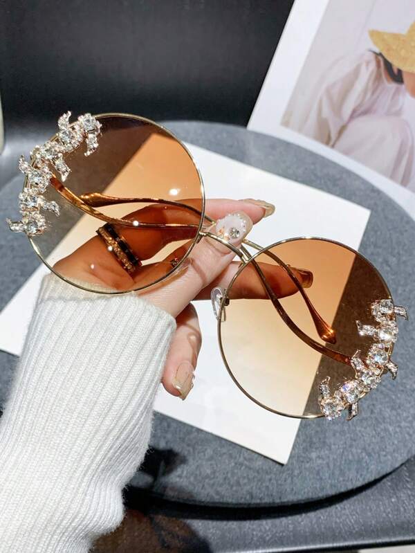 1pc Women Elegant Metal Oversized Round Frame Crystal Rhinestone Y2K Trendy Fashion Glasses For Vacation Party Beach Accessories For Women Glasses Shades Gold